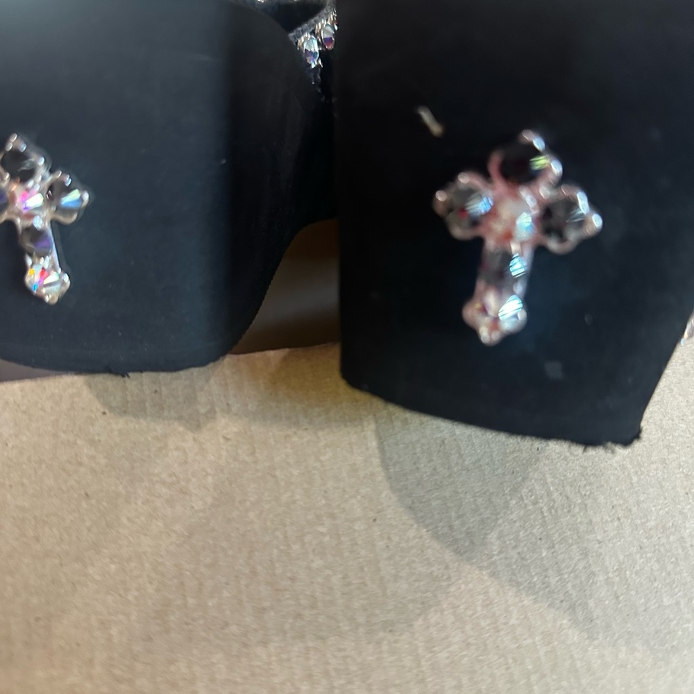 Black Jeweled Platform Sandals - Women - Picture 4 of 6